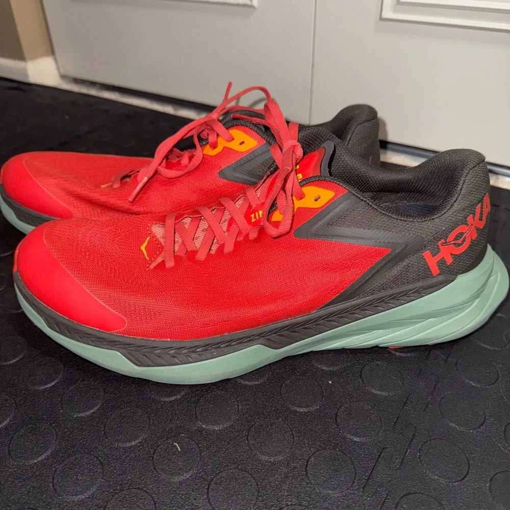 Hoka Zinal Mens 10.5D Vibram Megagrip Trail Running Shoes Red Orange Sneakers